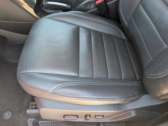 Used 2016 Ford Escape Titanium FWD image 14