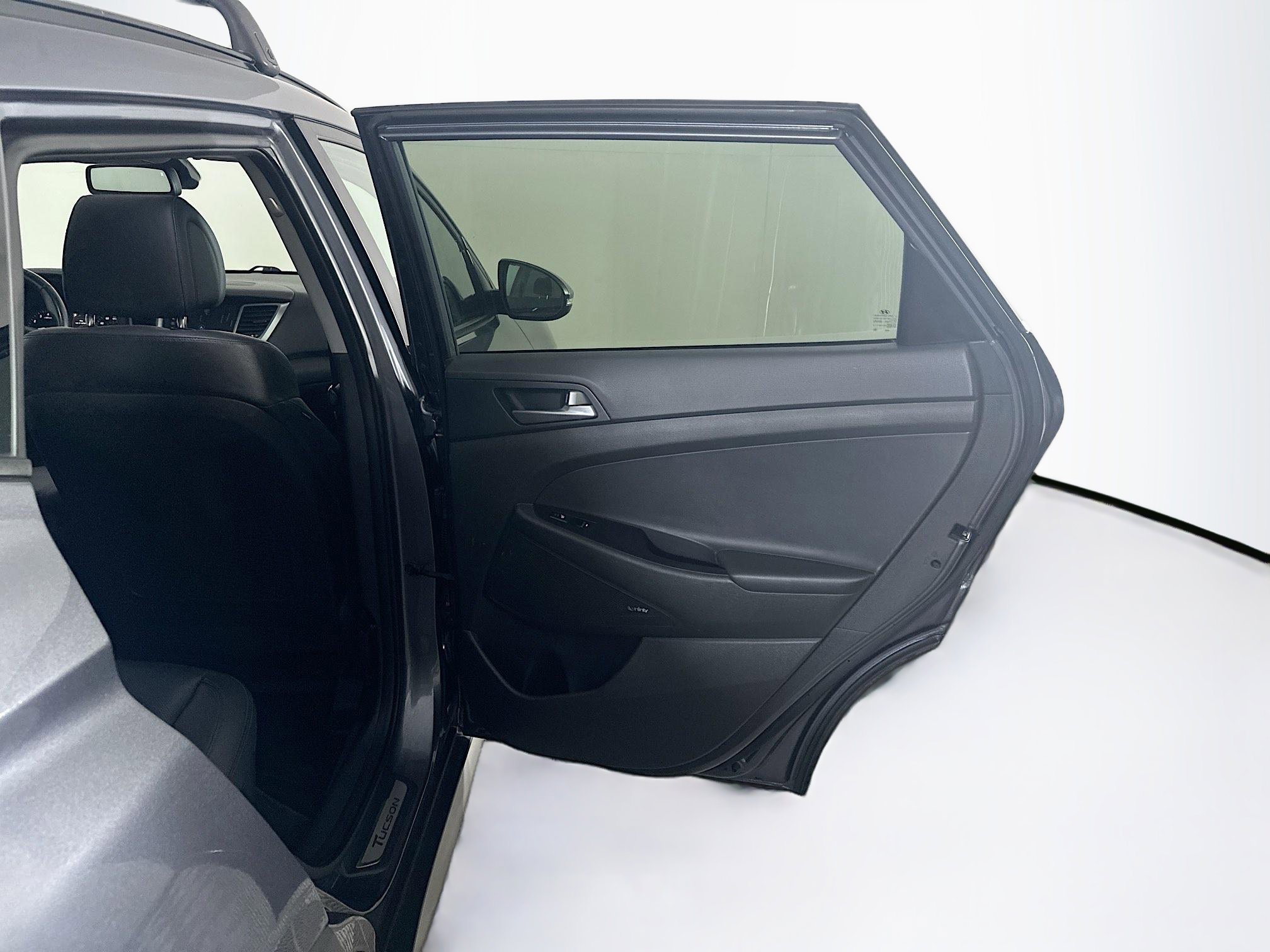 Used 2017 Hyundai Tucson Limited w/ Limited Ultimate Package 03 image 33