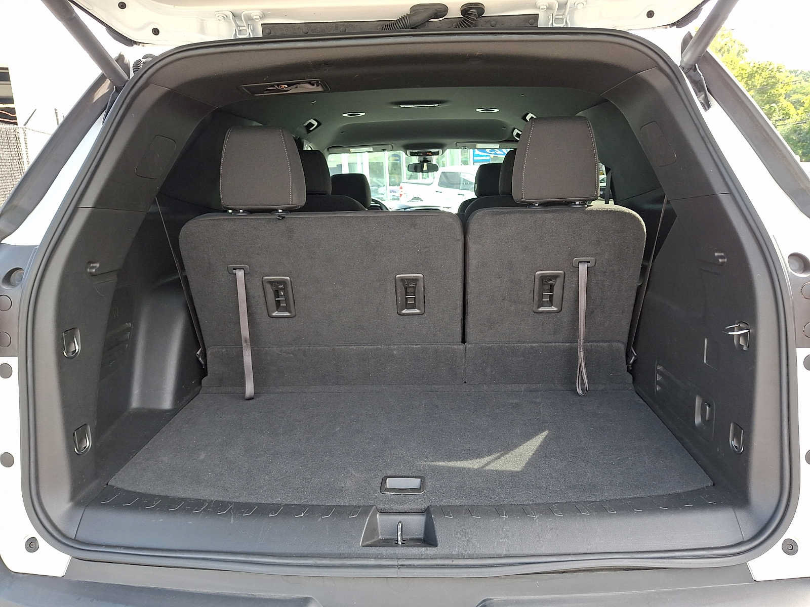 Used 2023 Chevrolet Traverse LT AWD/4WD image 27