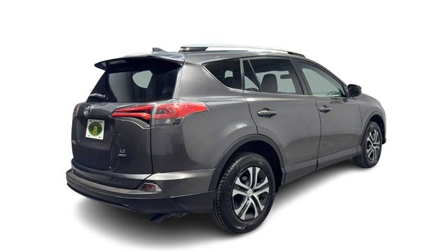 Used 2016 Toyota RAV4 LE image 2