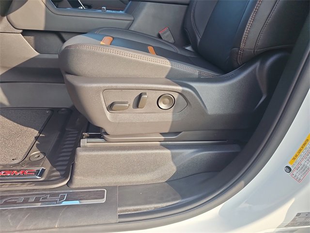 New 2025 GMC Sierra 2500 AT4 w/ AT4 Premium Plus Package image 12