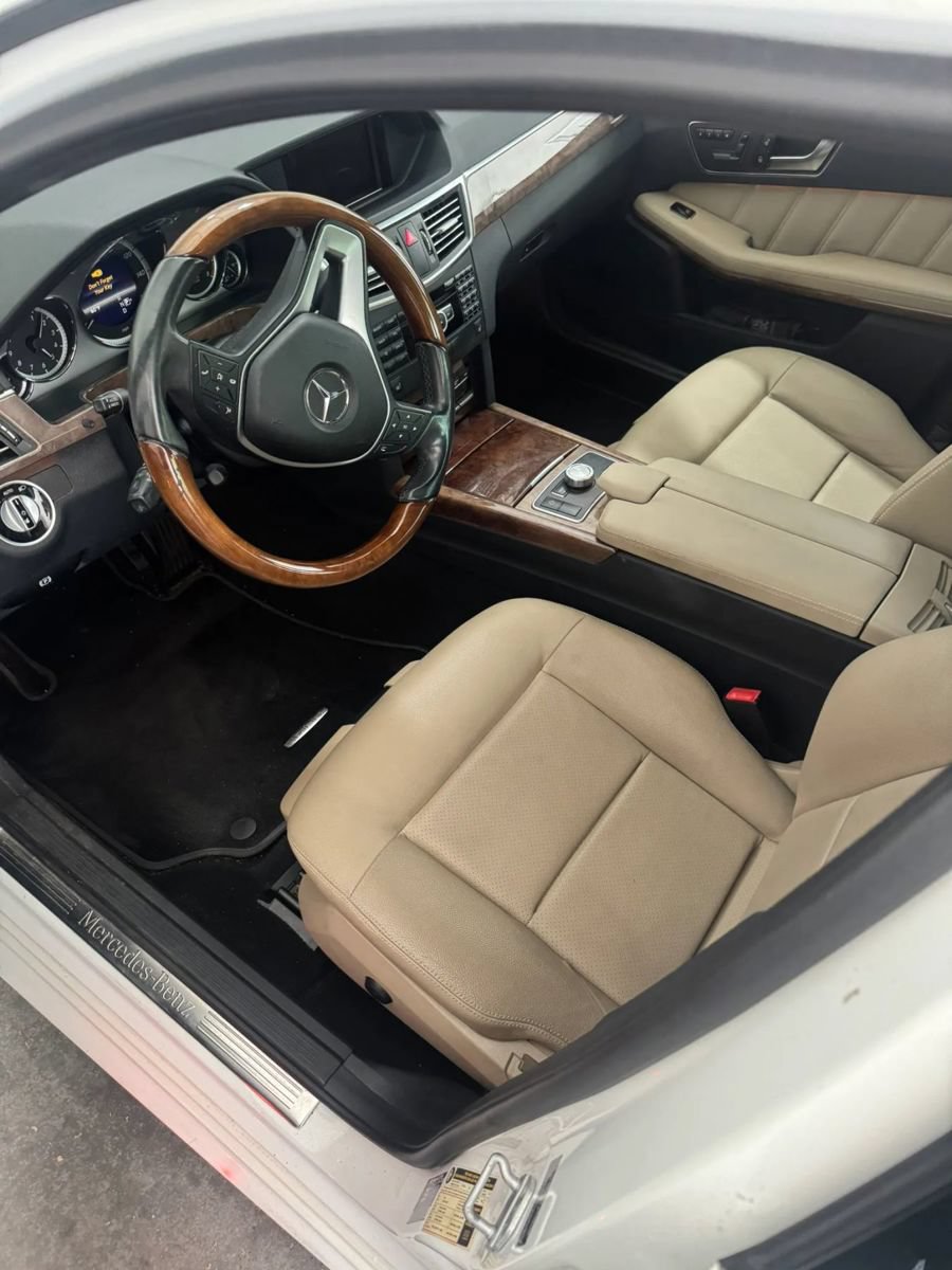 Used 2013 Mercedes-Benz E 350 Sedan image 22