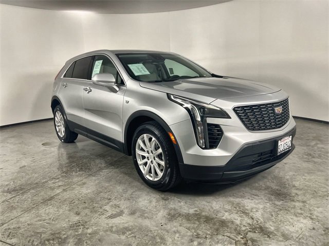 Certified 2022 Cadillac XT4 Luxury image 2