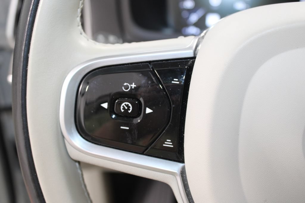 Used 2022 Volvo XC90 T8 Inscription w/ Advanced Package AWD/4WD image 33