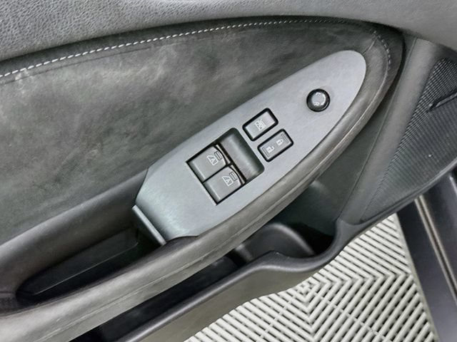 Used 2017 Nissan 370Z Touring RWD image 17
