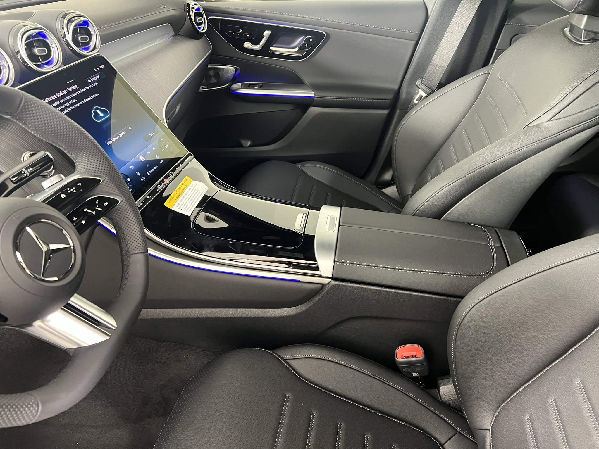 New 2026 Mercedes-Benz GLC 300 4MATIC image 4