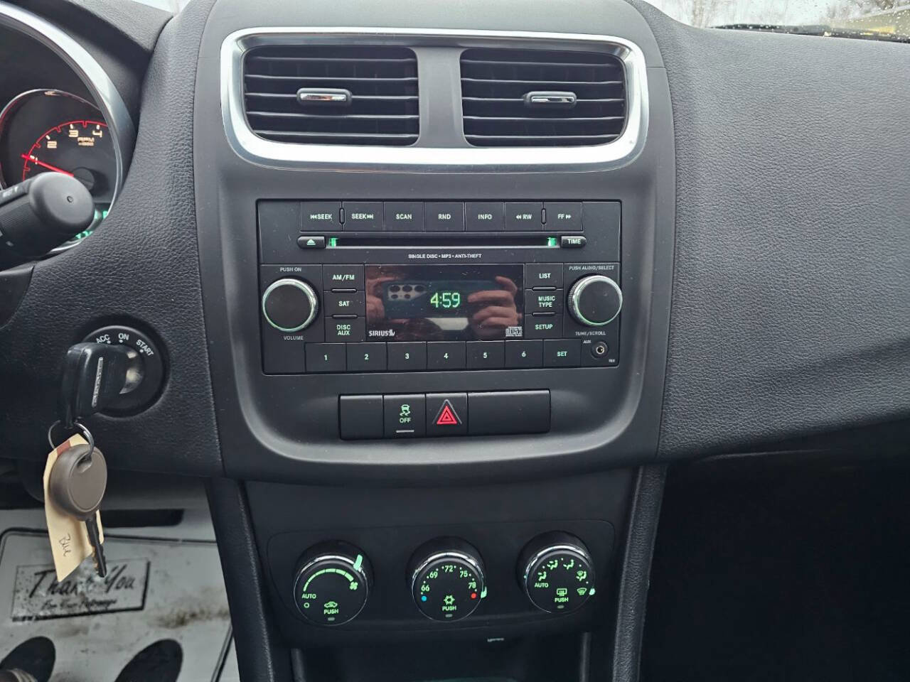 Used 2014 Dodge Avenger SXT image 13