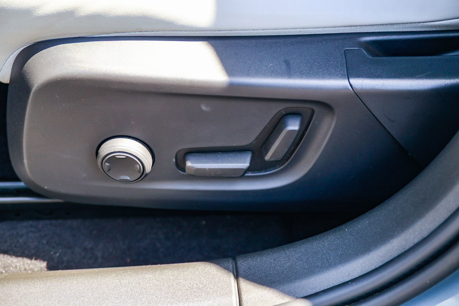 Used 2023 Polestar Polestar 2 w/ Pilot Pack image 22