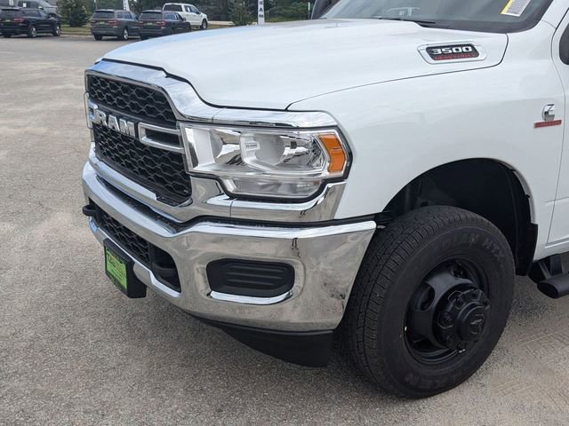 New 2024 RAM 3500 Tradesman w/ Safety Group image 5