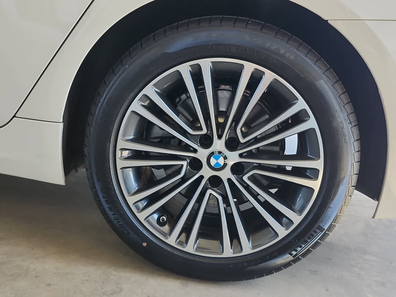 Used 2017 BMW 530i RWD image 8