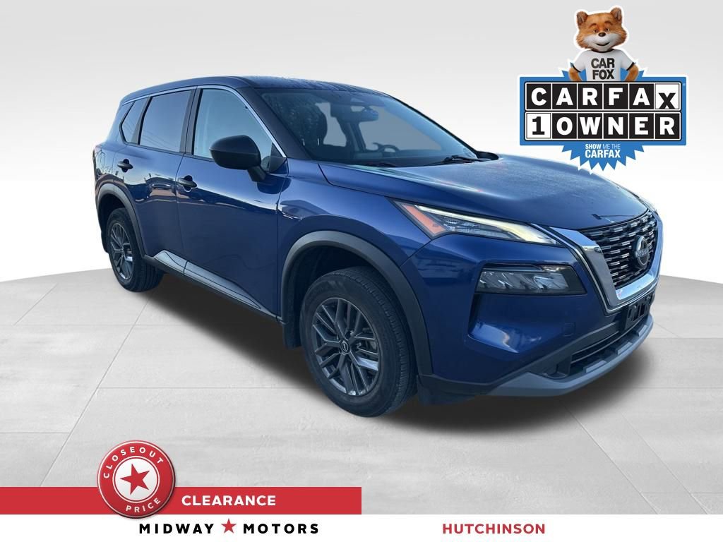 Used 2023 Nissan Rogue S image 1
