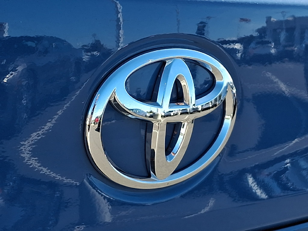 Certified 2026 Toyota Corolla Cross LE FWD image 36