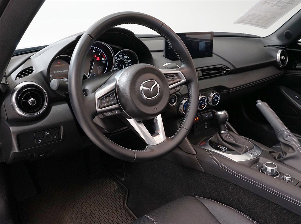 Used 2024 MAZDA MX-5 Miata RF Grand Touring image 11