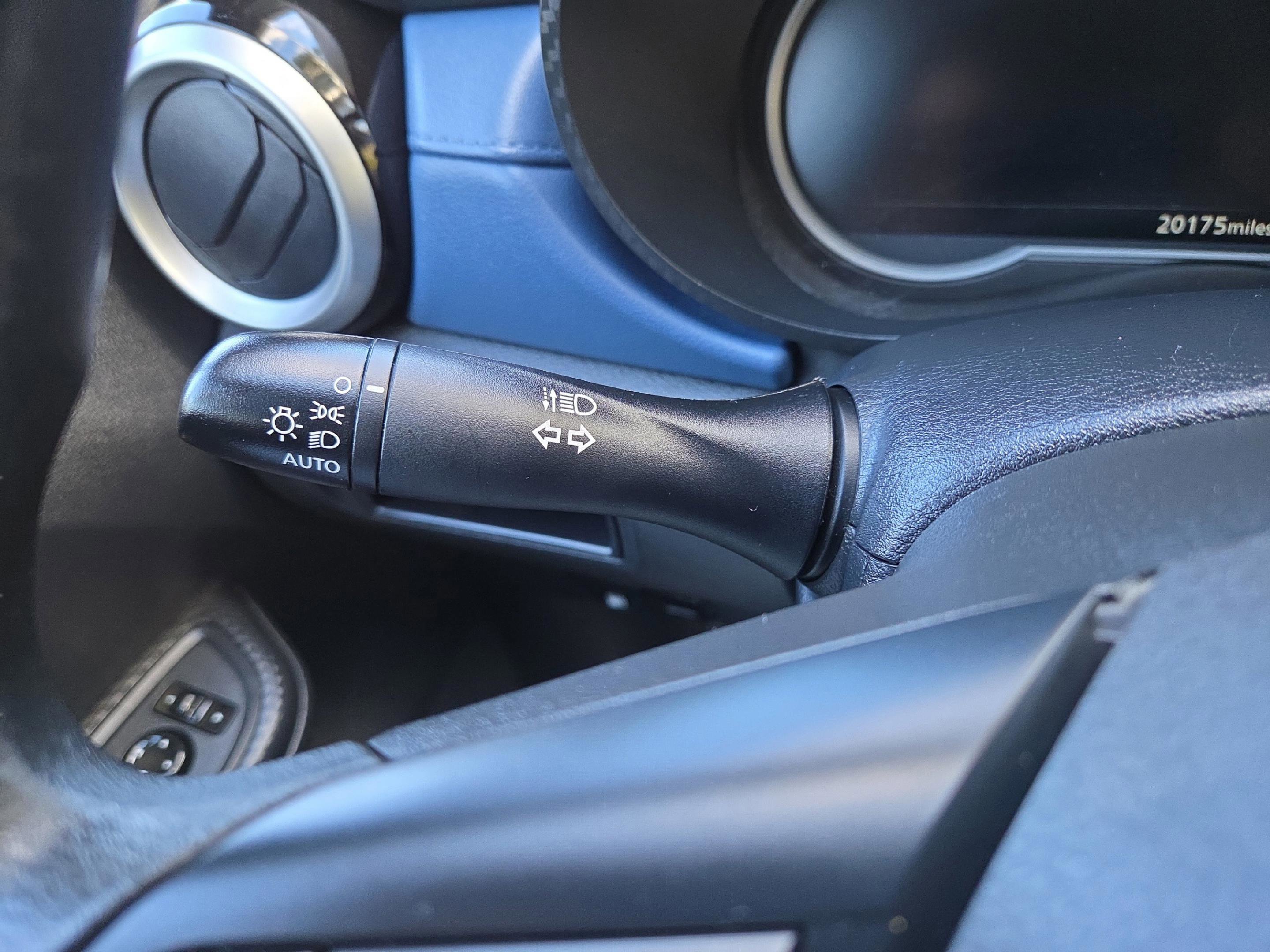 Used 2025 Nissan Versa SV image 14