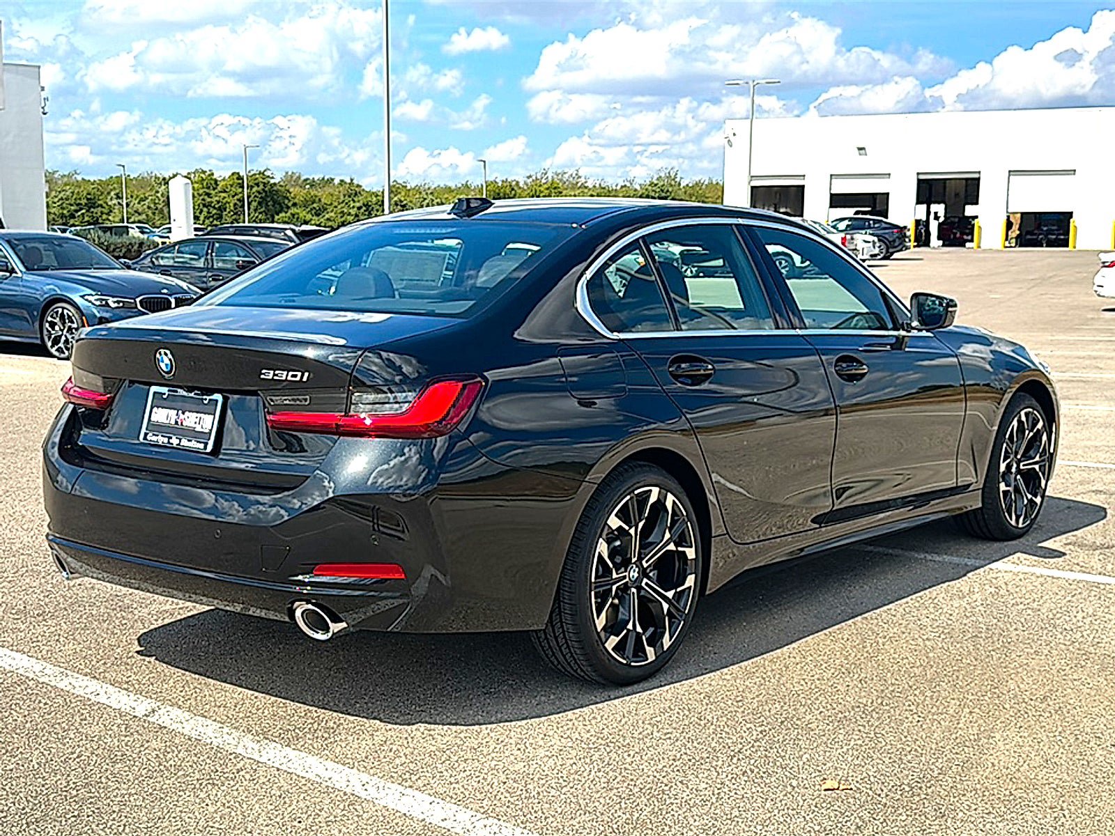 New 2026 BMW 330i Sedan w/ Premium Package RWD image 8