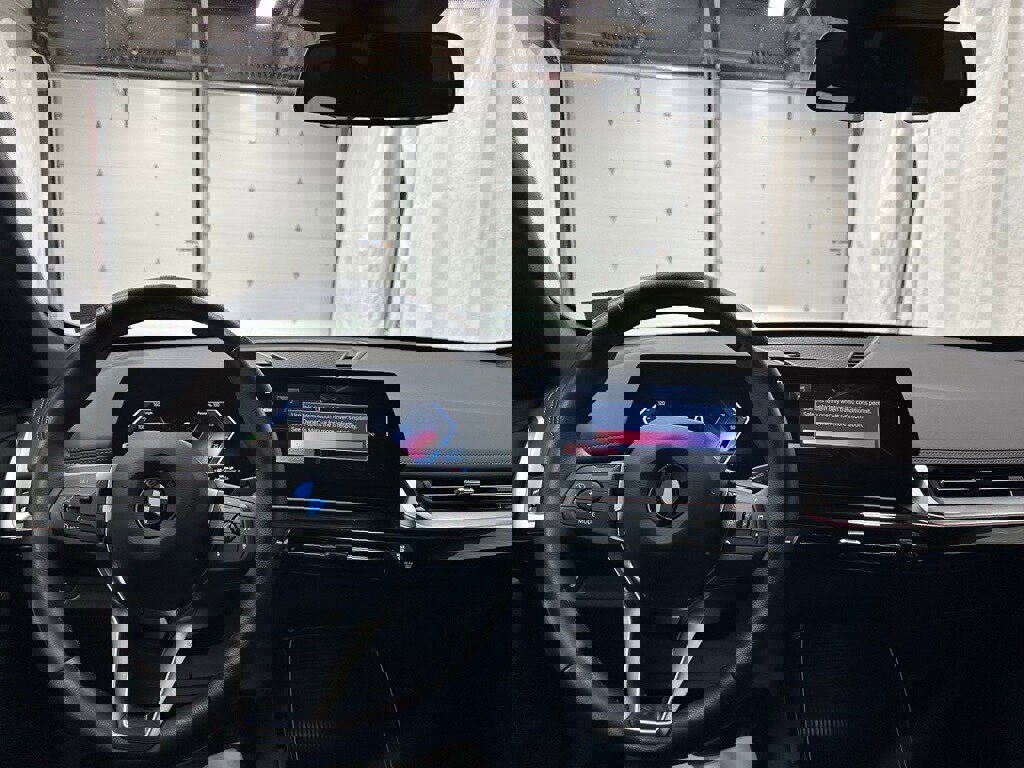 Used 2025 BMW X1 xDrive28i image 16