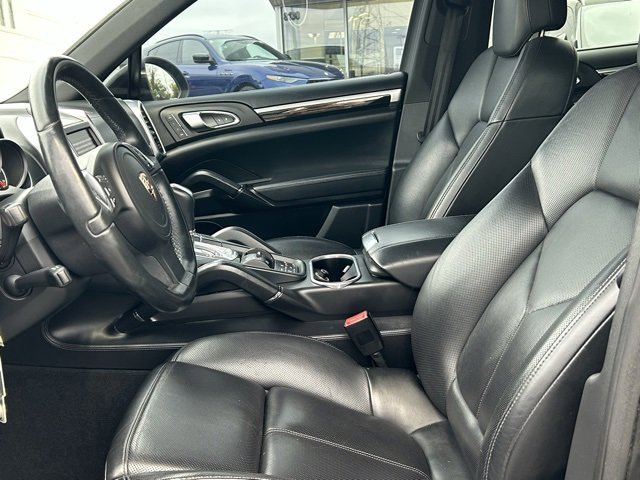Used 2012 Porsche Cayenne S image 9
