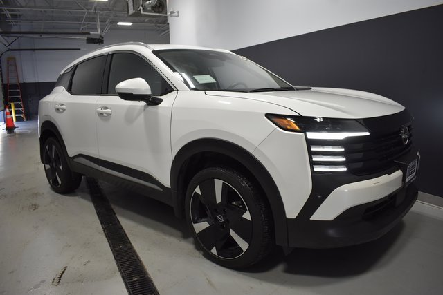 Certified 2025 Nissan Kicks SR image 7