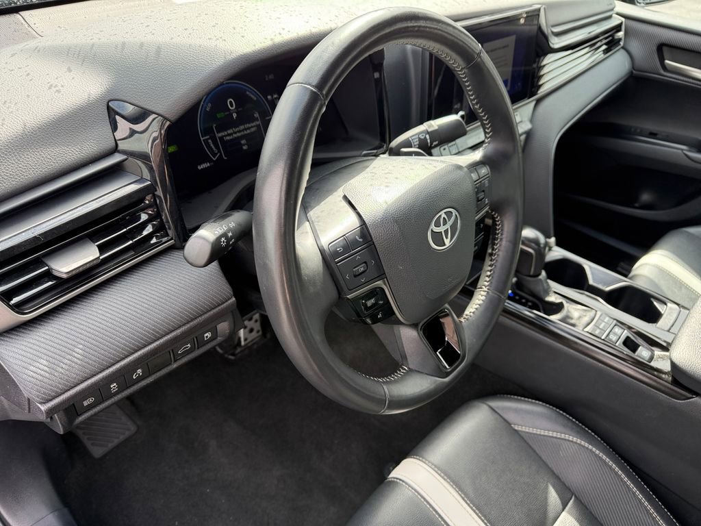 Certified 2025 Toyota Camry SE w/ Convenience Package image 26