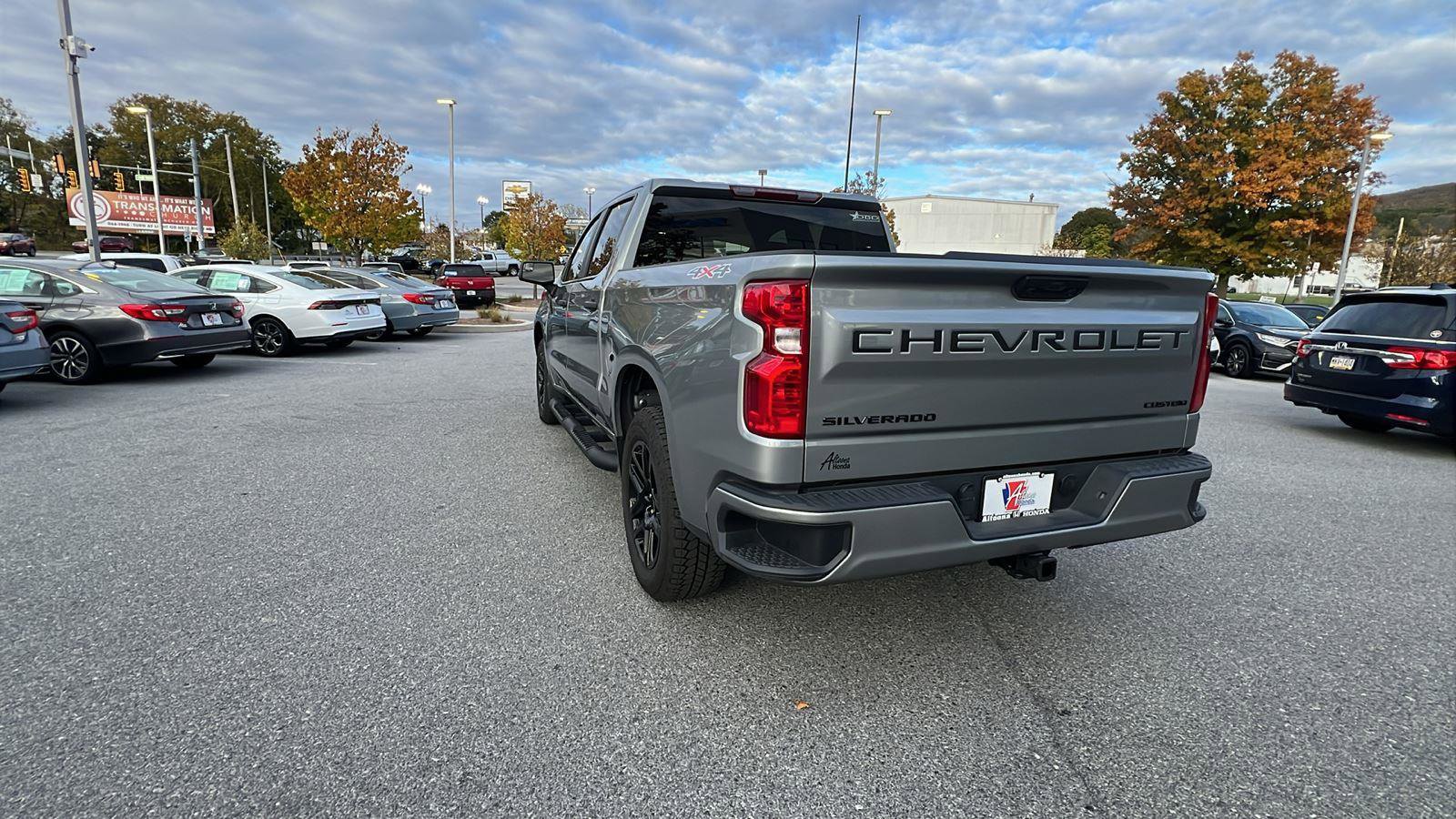 Used 2025 Chevrolet Silverado 1500 Custom w/ Turbomax Blackout Package image 6
