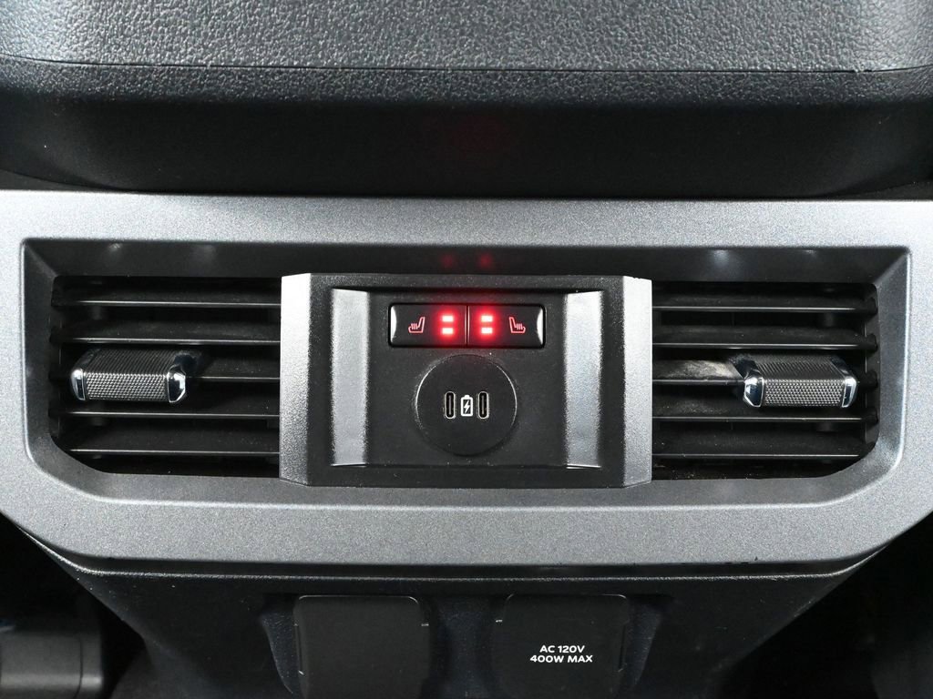 Used 2023 Ford F250 Lariat w/ Tremor Off-Road Package image 40