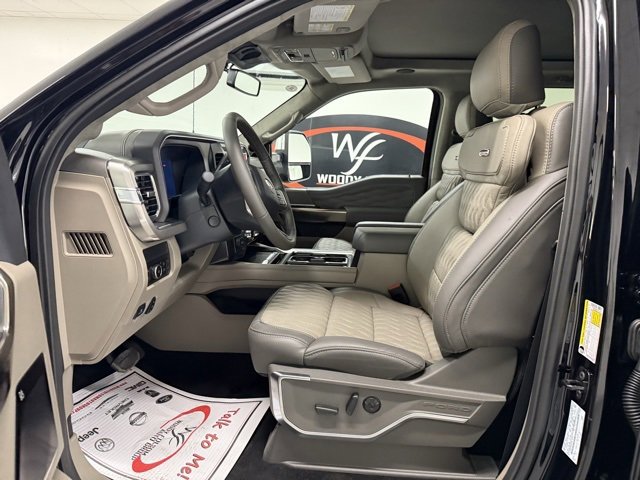 Used 2026 Ford F450 Platinum w/ Platinum Plus Package image 8