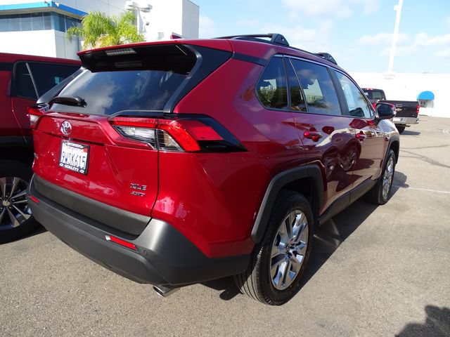 Used 2025 Toyota RAV4 XLE Premium AWD/4WD image 4