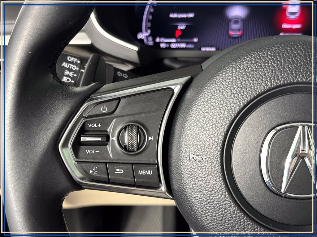 Used 2025 Acura MDX w/ Technology Package FWD image 11