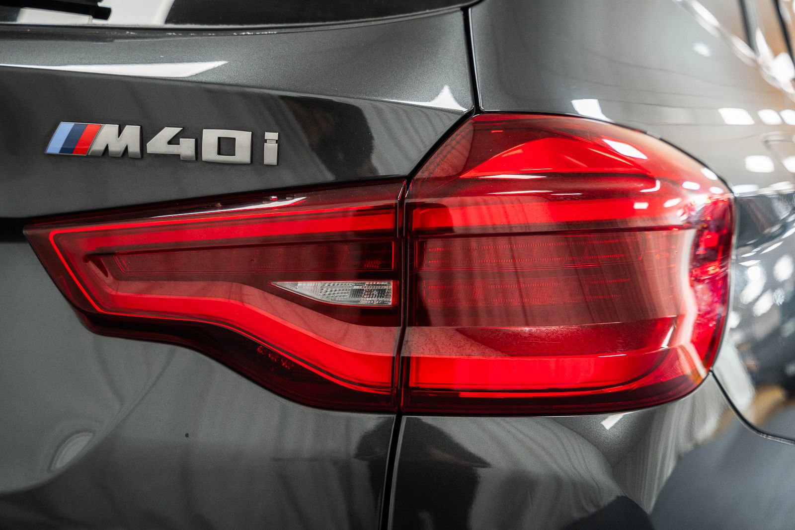 Used 2018 BMW X3 M40i image 9