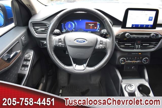 Used 2020 Ford Escape Titanium image 30