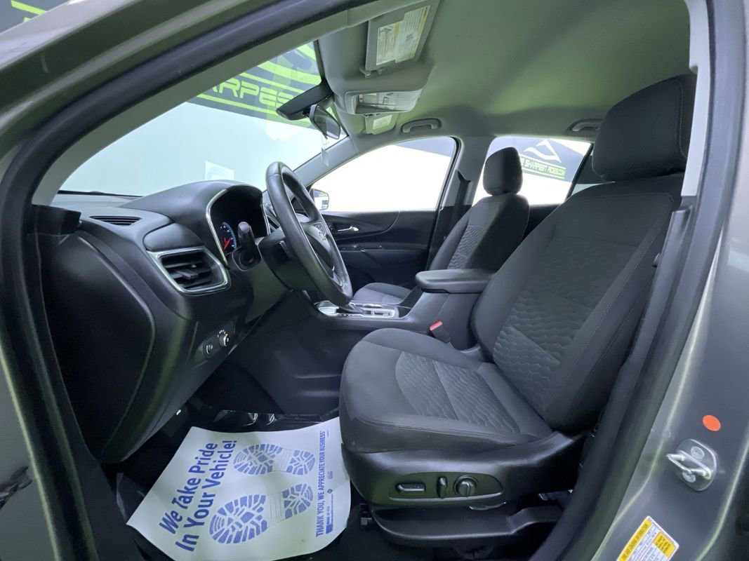Used 2018 Chevrolet Equinox LT FWD image 17