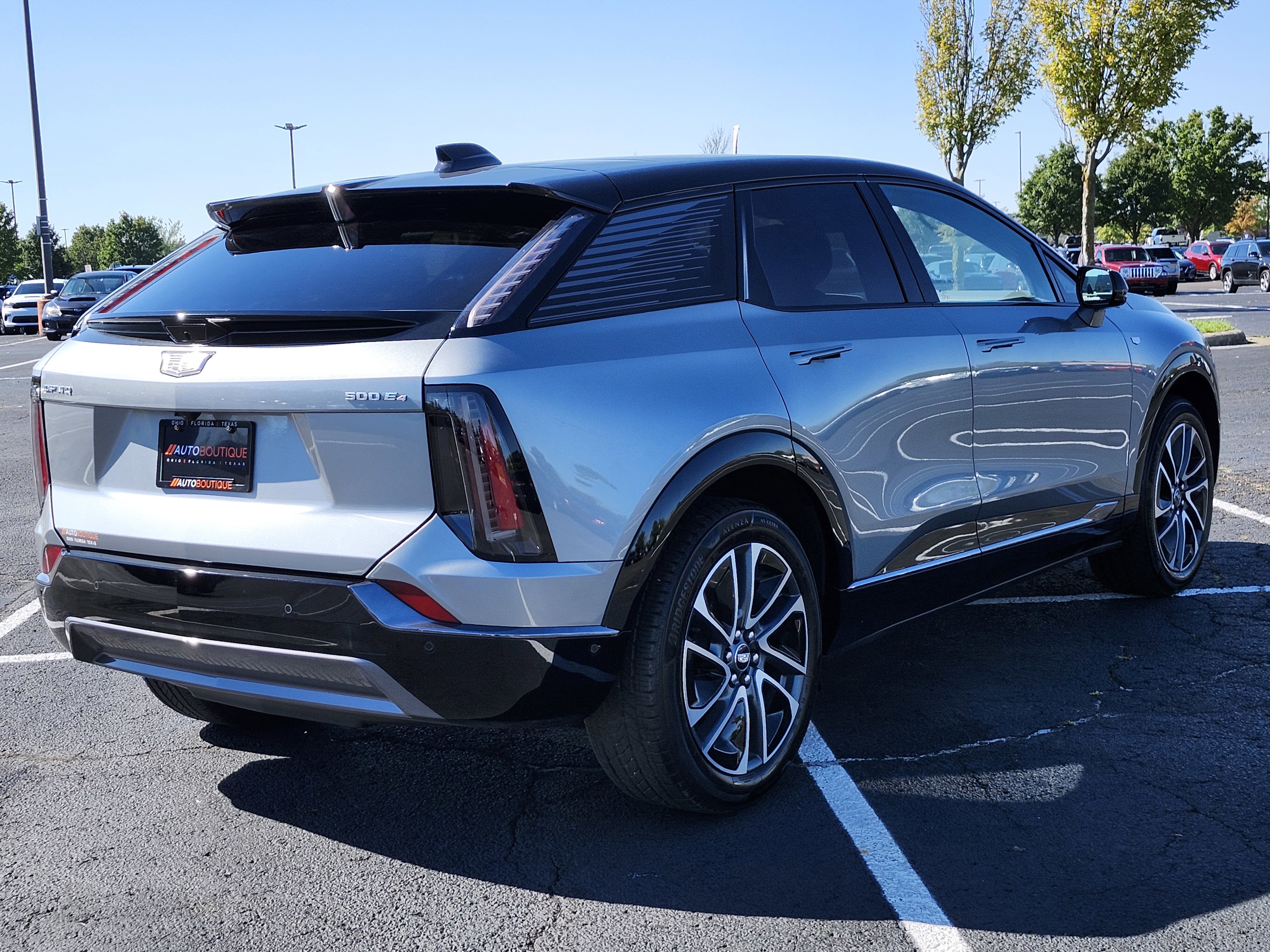 Used 2025 Cadillac Optiq Sport 1 image 11