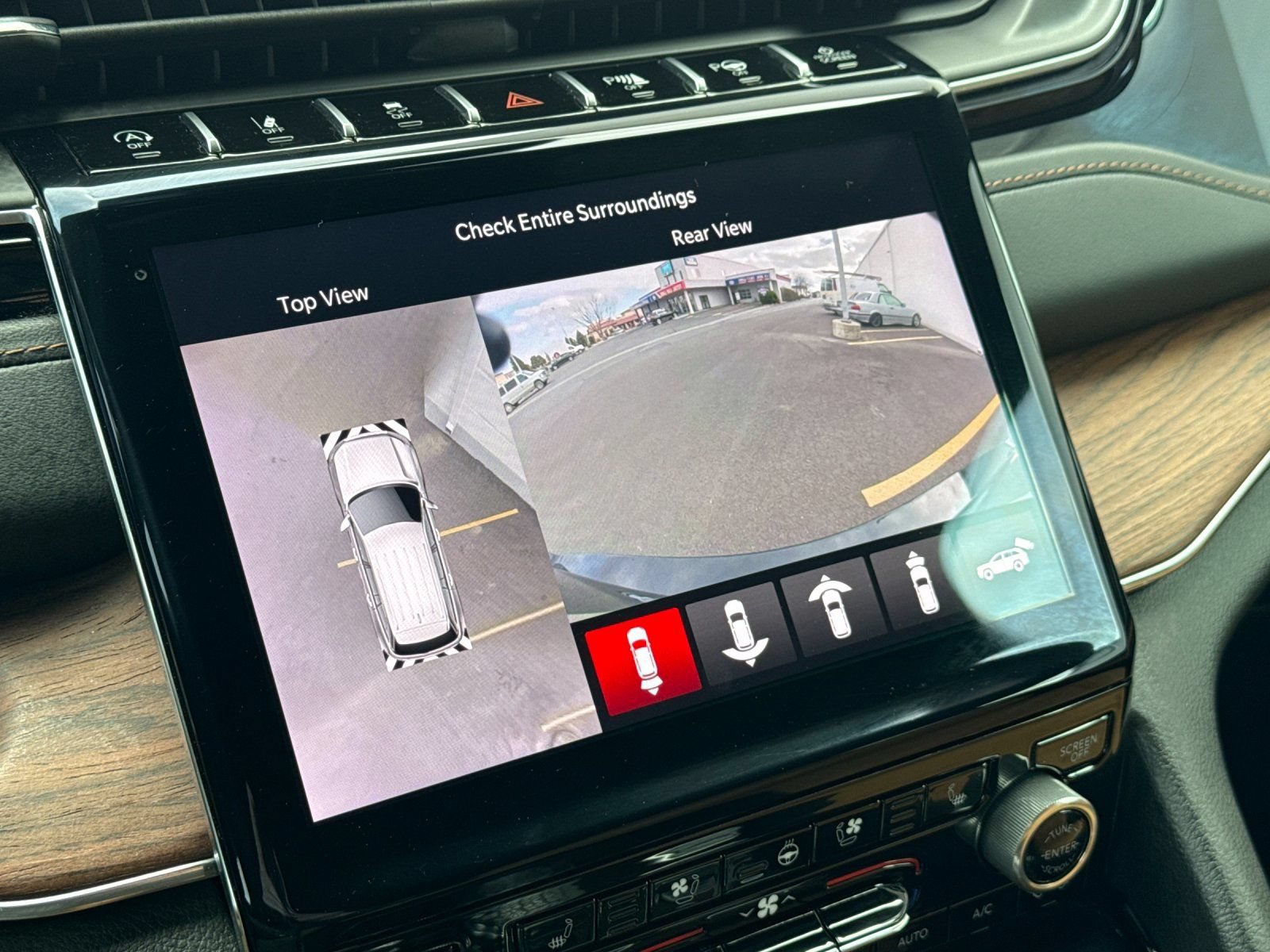 Used 2023 Jeep Grand Cherokee L Summit w/ Advanced Protech Group IV AWD/4WD image 25