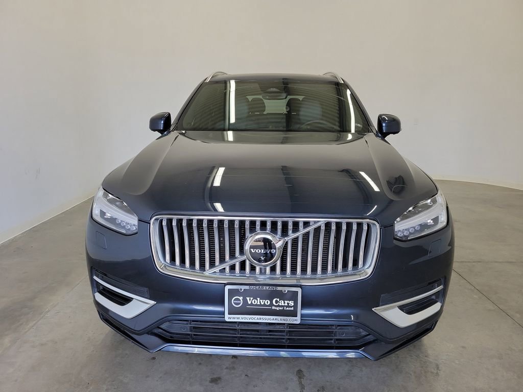 Used 2023 Volvo XC90 T8 Ultimate w/ Lounge Package image 2