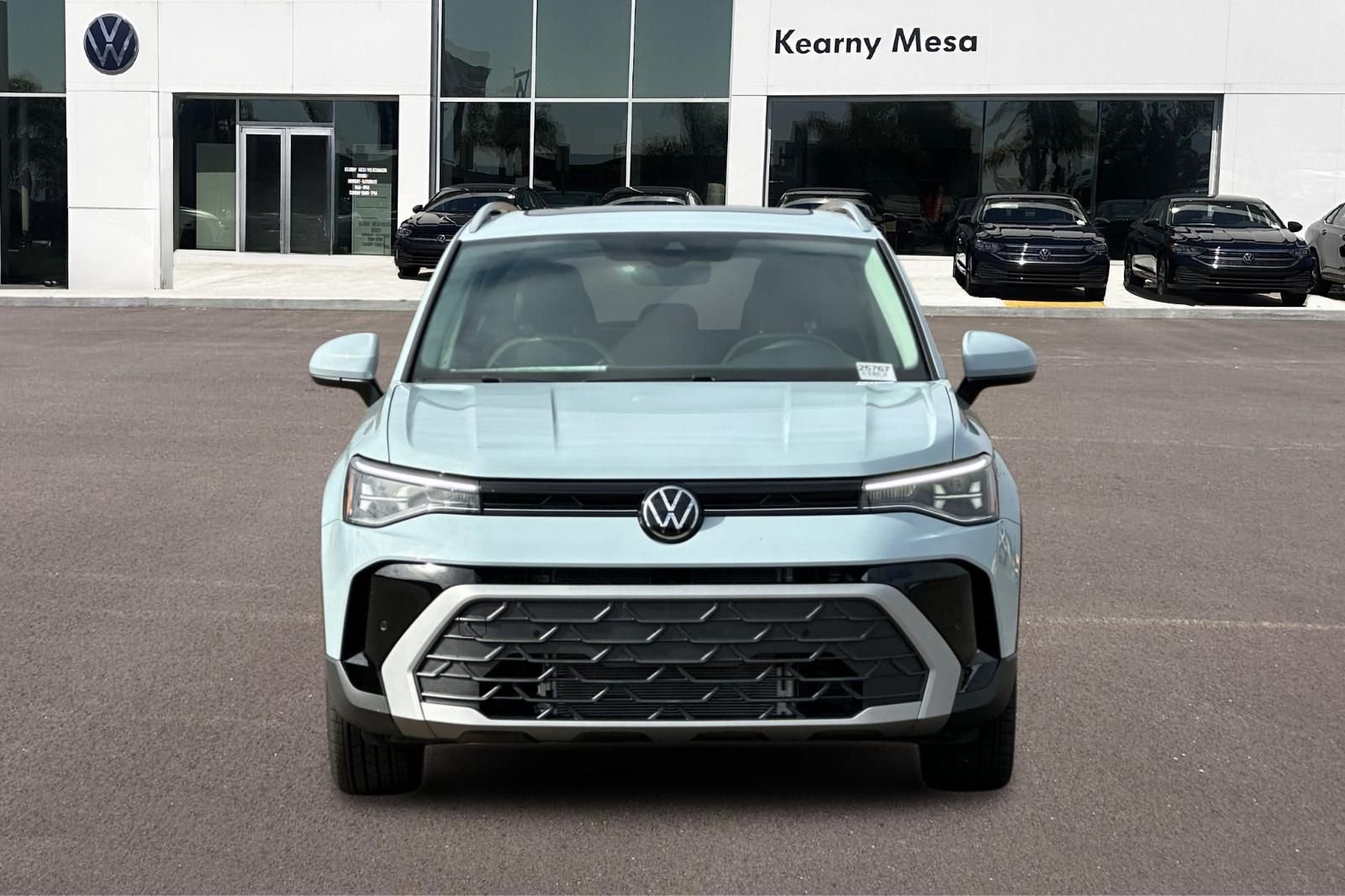 New 2026 Volkswagen Taos SE FWD image 9