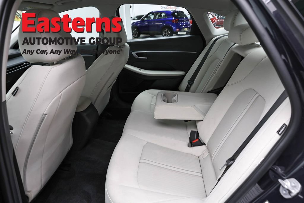 Used 2025 Hyundai Sonata SEL FWD image 23