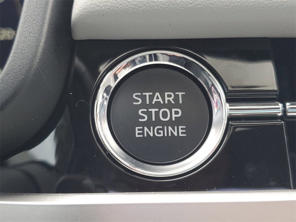 New 2025 Mitsubishi Outlander AWD image 23
