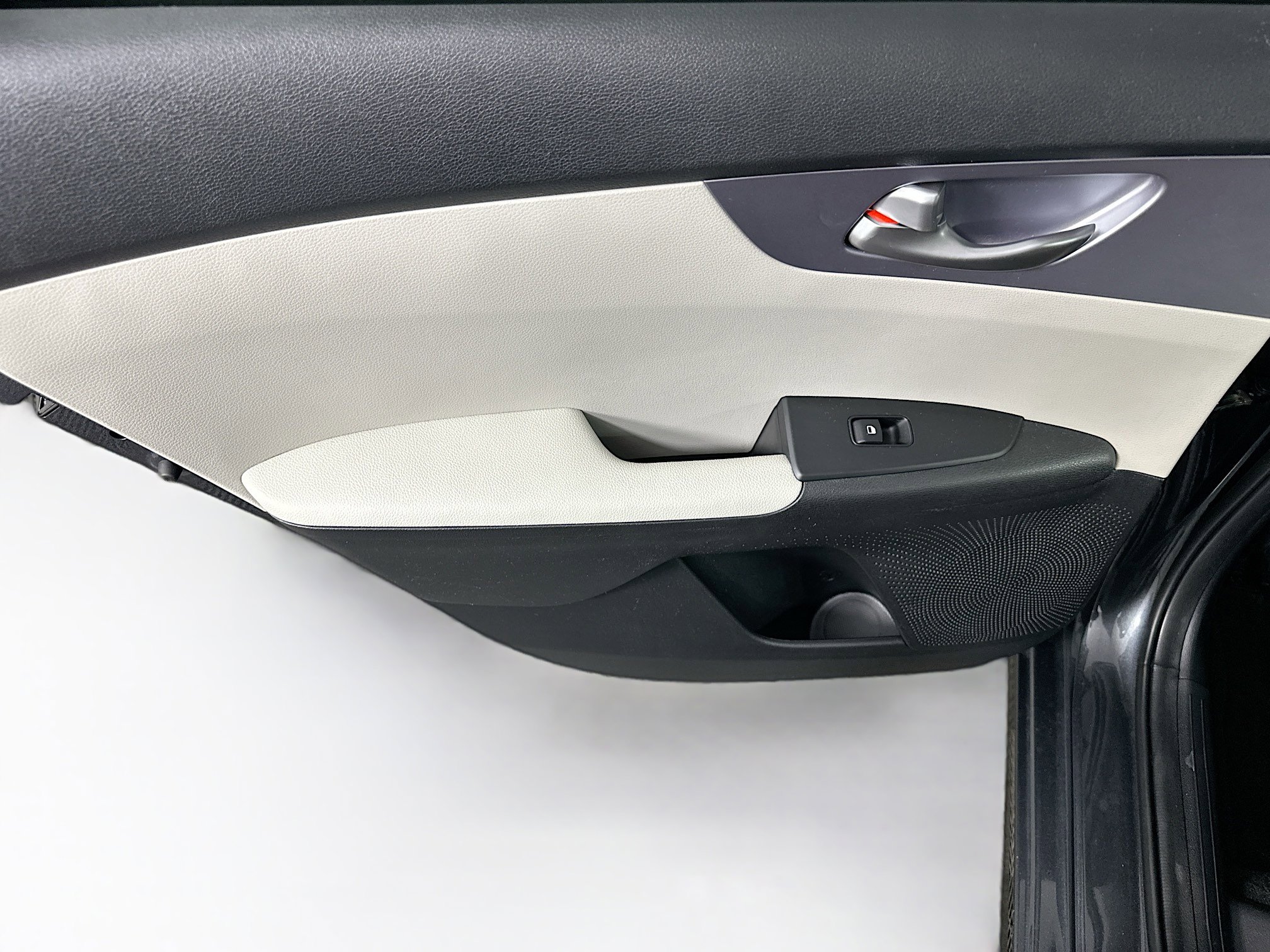 Used 2022 Kia Forte LXS image 24