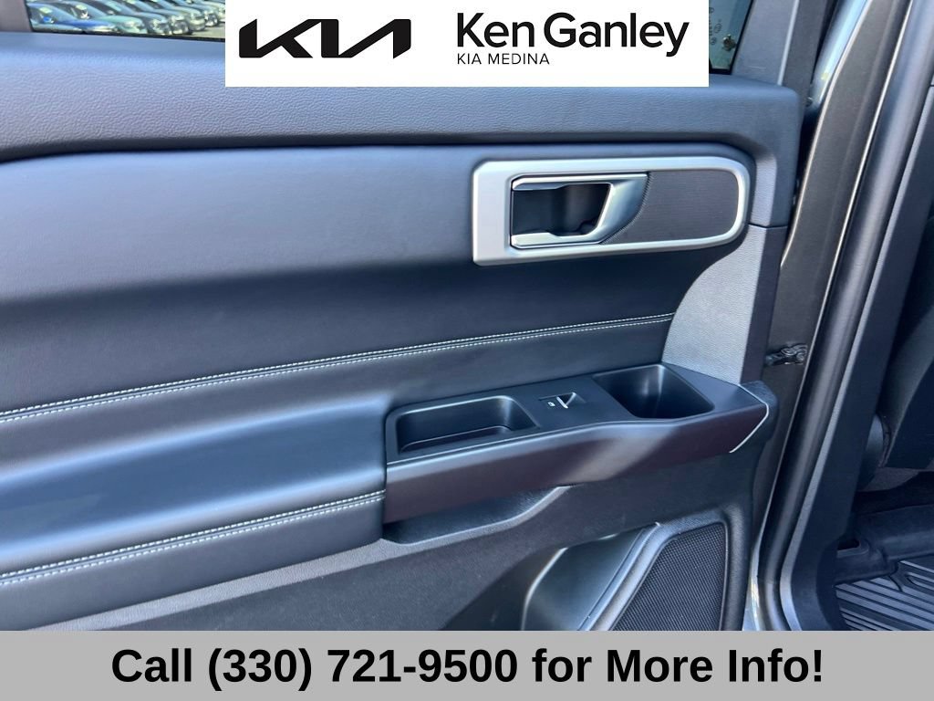 Used 2020 Ford Explorer XLT w/ Equipment Group 202A RWD image 44
