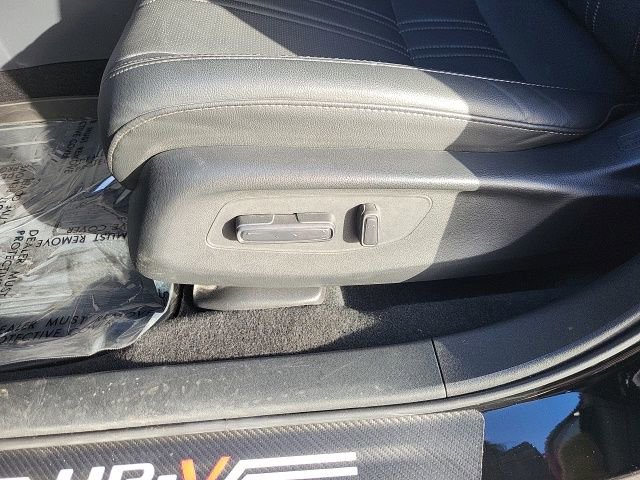Used 2025 Honda HR-V EX-L image 13