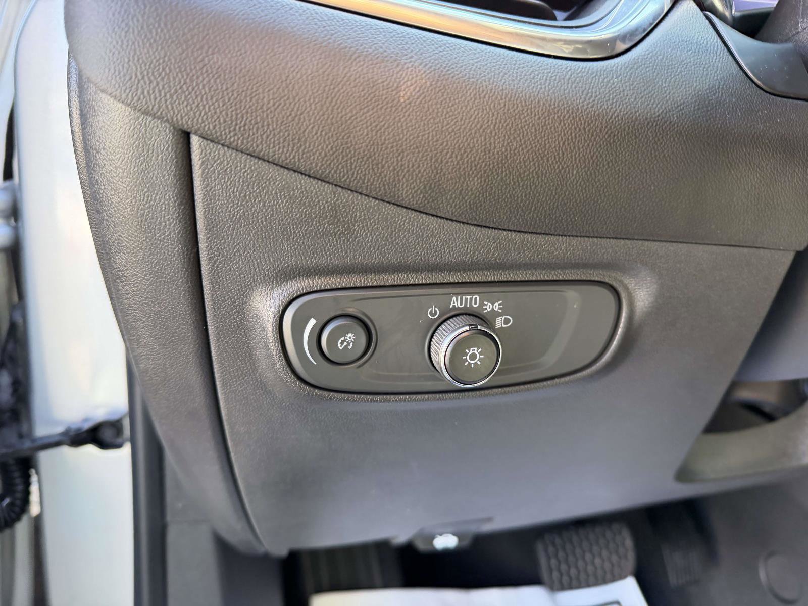 Certified 2022 Chevrolet Equinox LT image 21