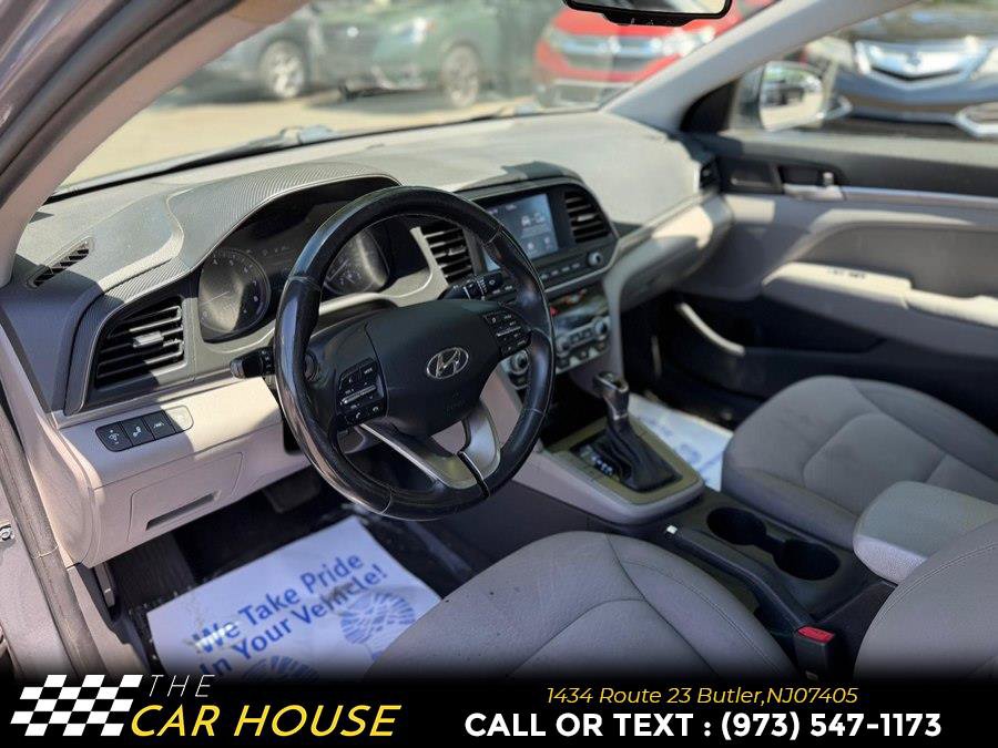 Used 2019 Hyundai Elantra Value Edition FWD image 16