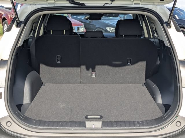 Certified 2025 Kia Sportage LX FWD image 13