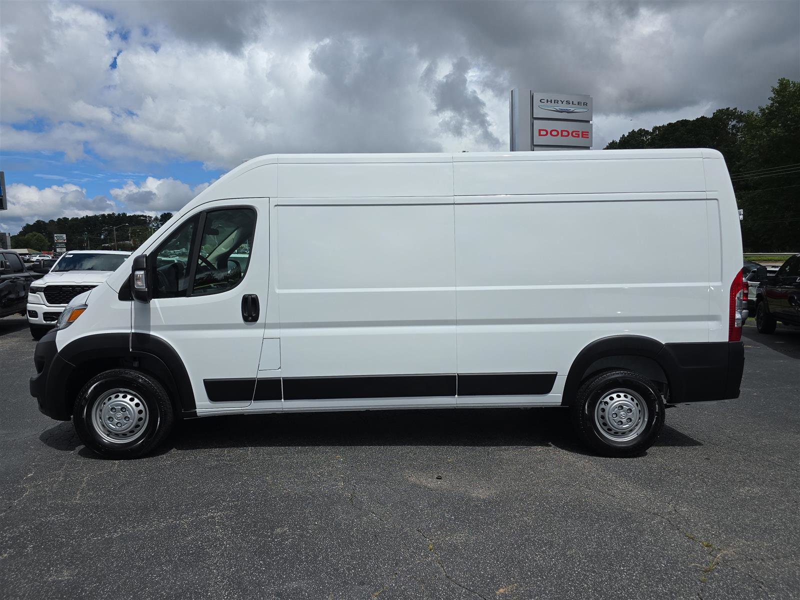 New 2025 RAM ProMaster 2500 w/ Power Group image 11