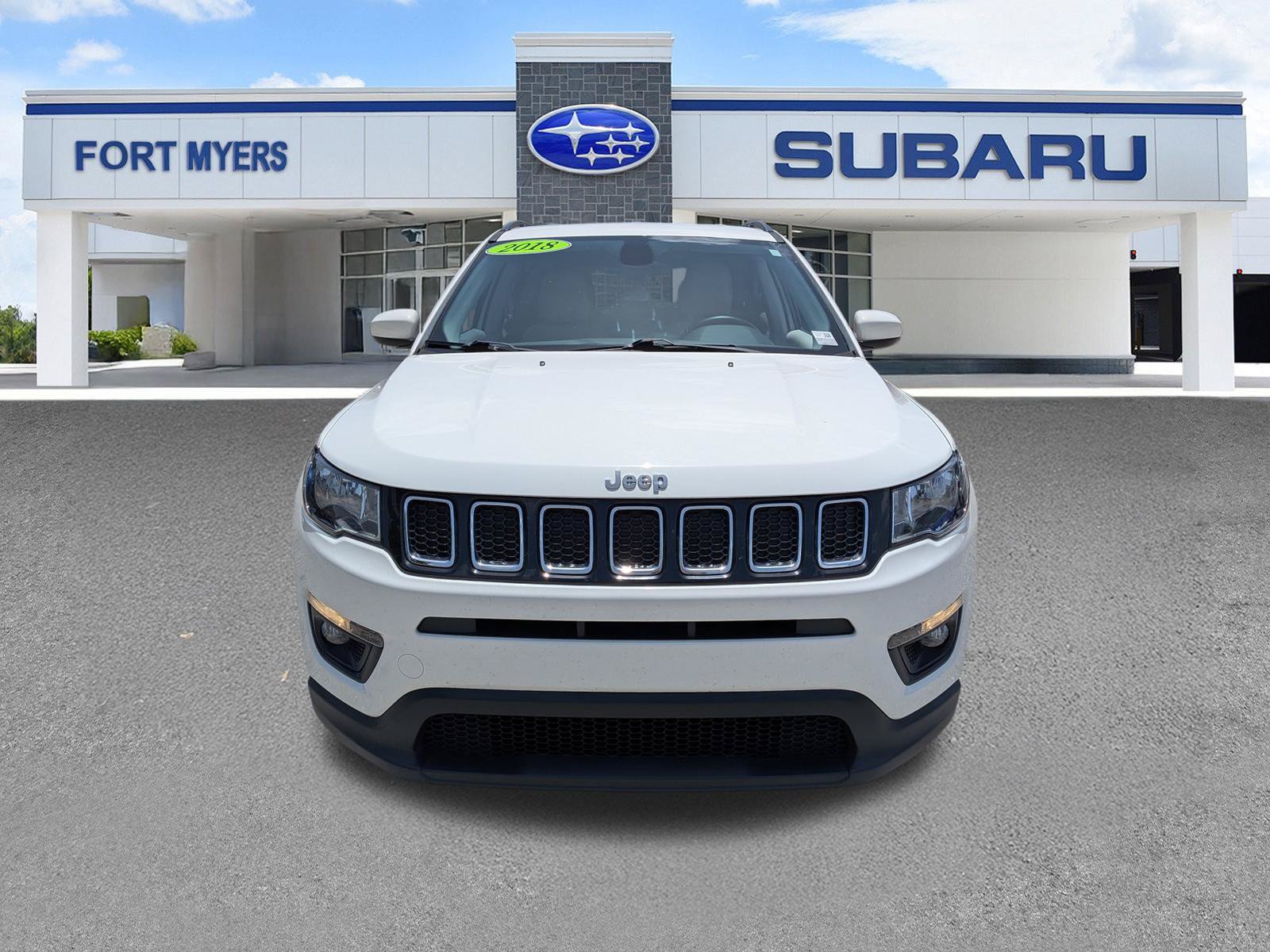 Used 2018 Jeep Compass Latitude FWD image 10
