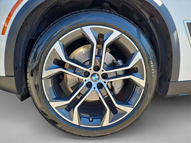 Used 2023 BMW X5 sDrive40i w/ Parking Assistance Package RWD image 24