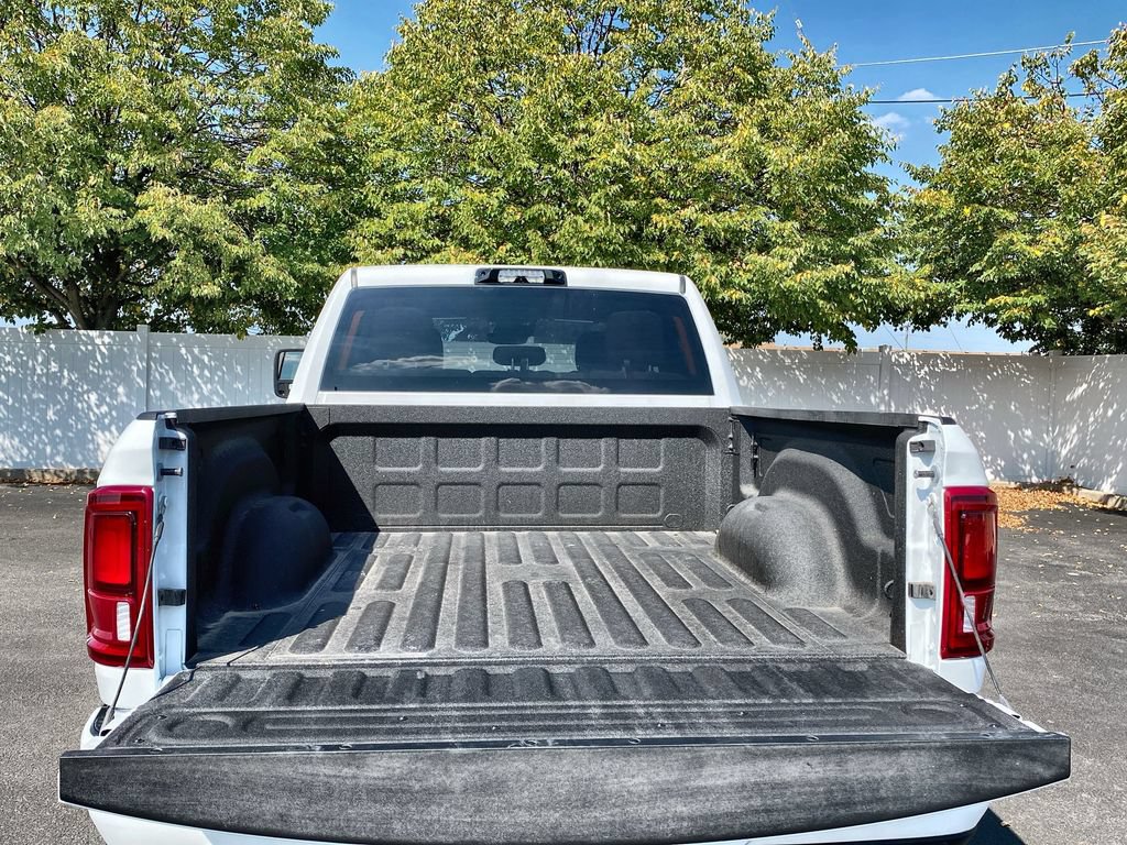 New 2025 RAM 2500 Big Horn AWD/4WD image 24