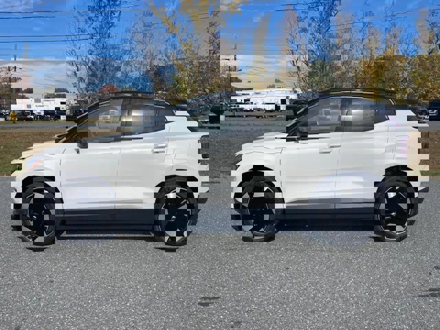 Used 2025 Volvo EX30 Ultra w/ Climate Package image 2