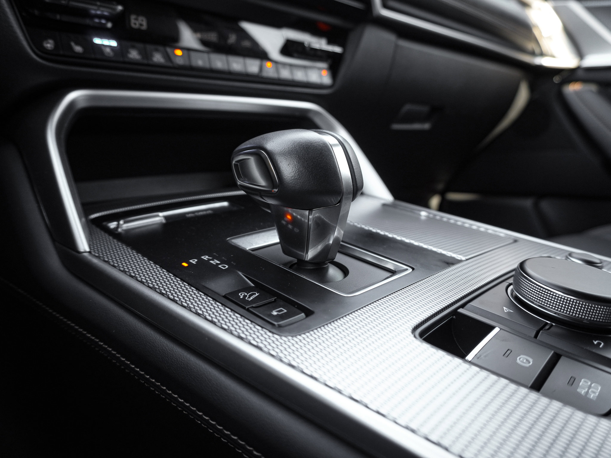 Certified 2025 MAZDA CX-70 3.3 Turbo S w/ Premium Package image 26