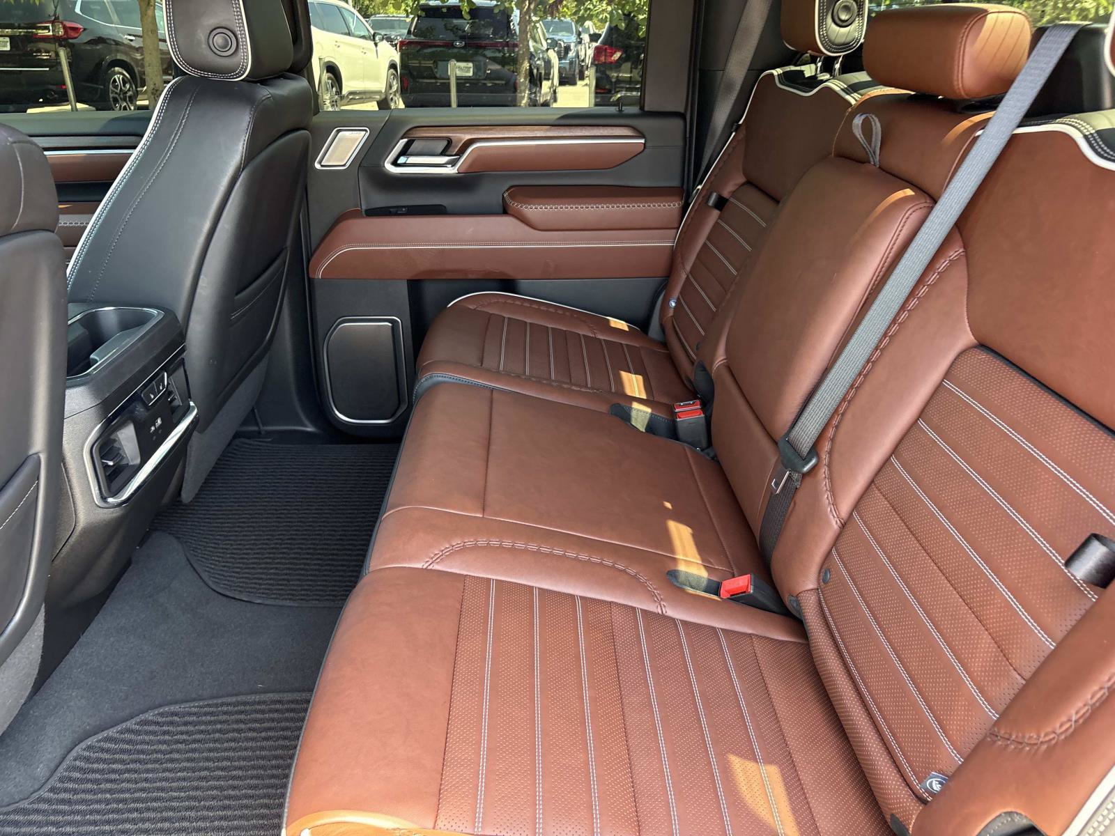 Used 2025 GMC Sierra 2500 Denali Ultimate AWD/4WD image 31